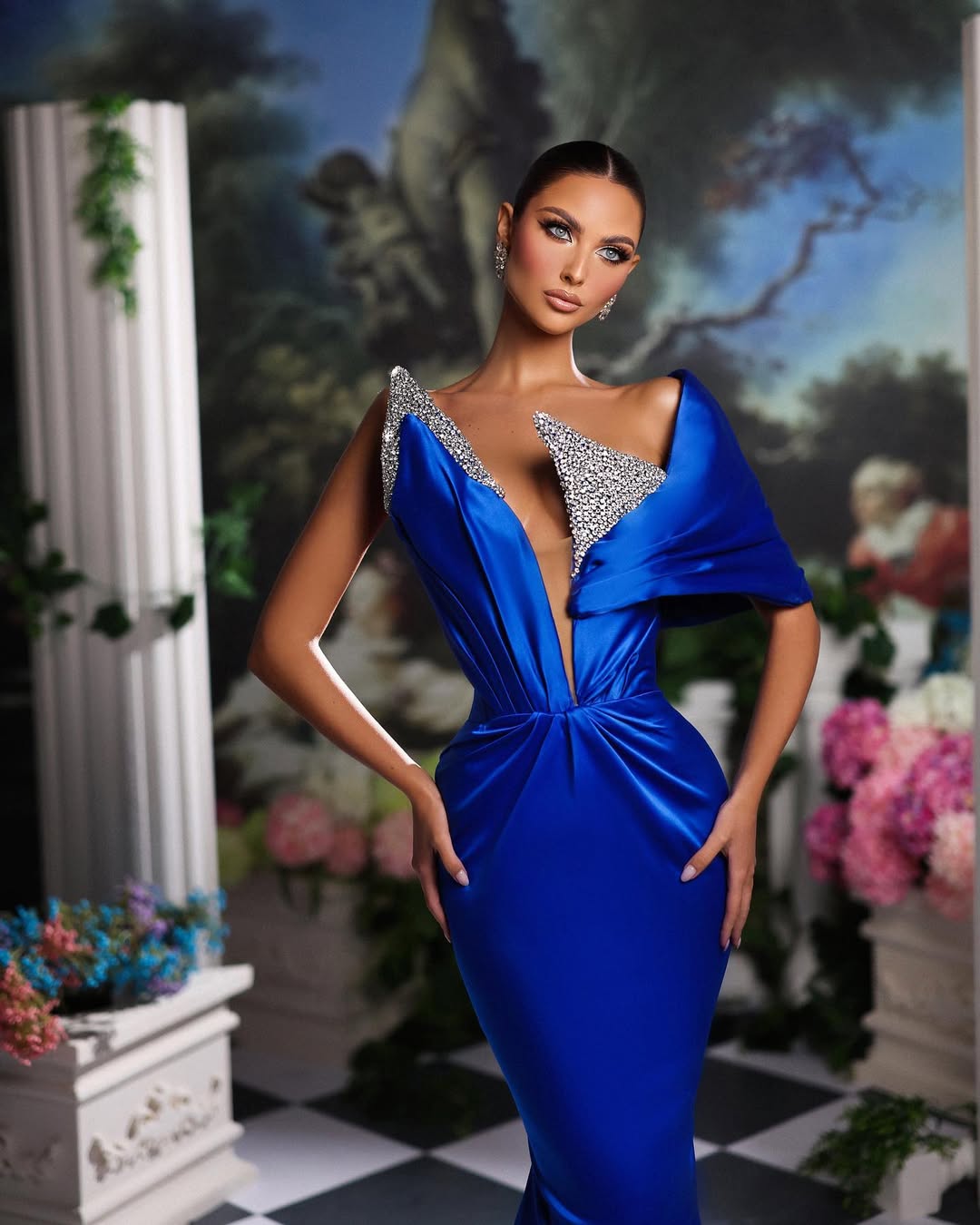 Royal Blue Sleeveless Off-Shoulders Mermaid Beads Prom Dress