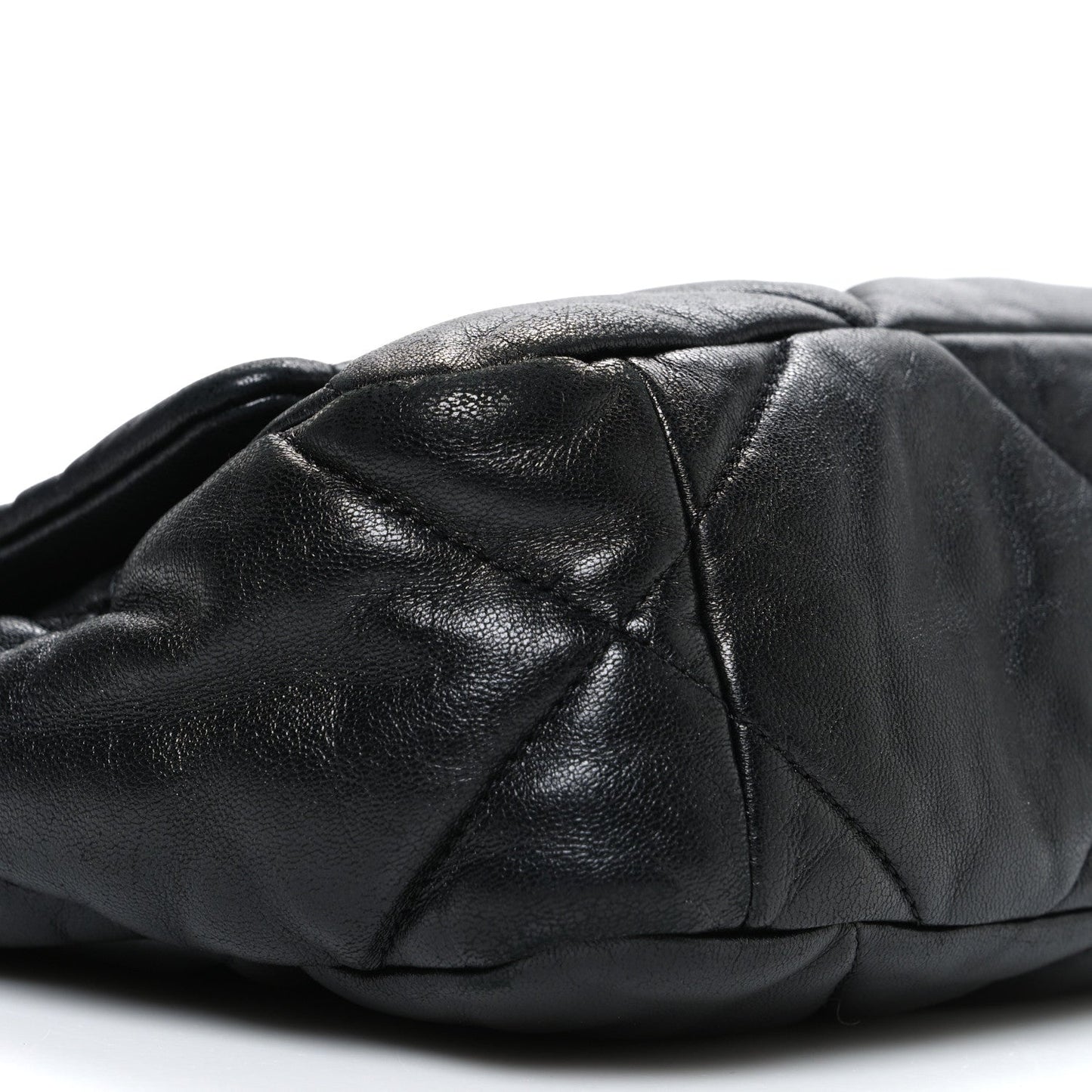 Lambskin Quilted Medium Chanel 19 Flap Black