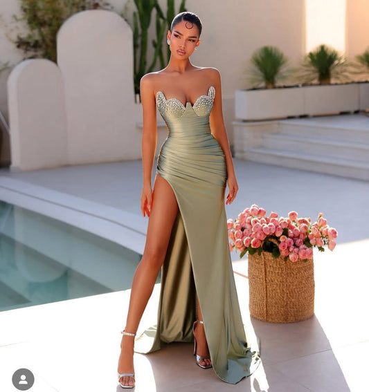 Sleeveless Strapless Asymmetries Pleated Beads Prom Dress With Split