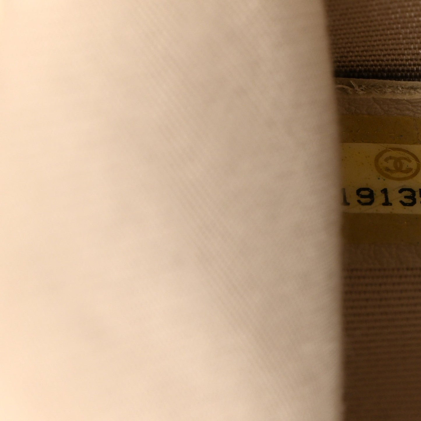 Lambskin Perforated Medium Boy Flap White