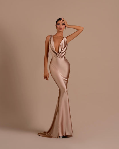 Charming Mermaid Red Sheath Halter Long Prom Dress
