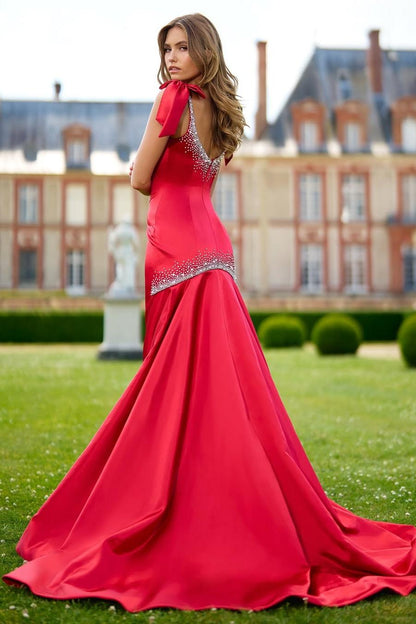 Beautiful Red Satin Spaghtti Strap Sleeveless Prom Dress with Beadings