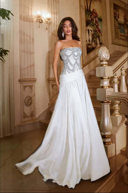 Exquisite DarkNavy Chiffon Sleeveless Strapless Evening Dress with Sequins
