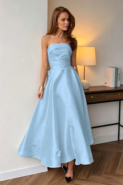Black Strapless A-Line Evening Dress Sleeveless in Satin with Flower