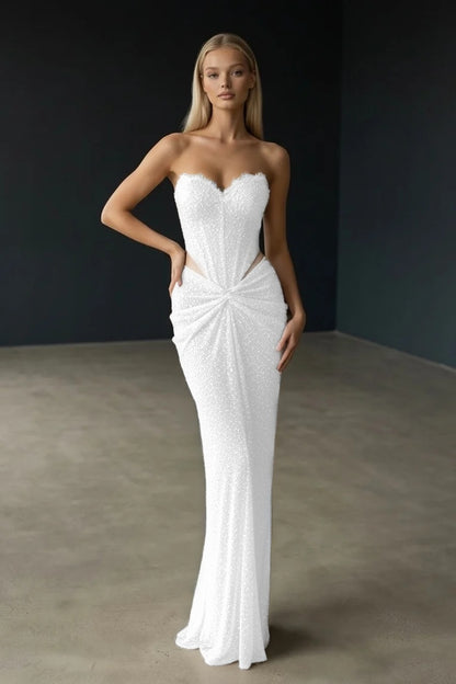 Gorgeous Sleeveless Sweetheart Fitted Evening Dress With Beading