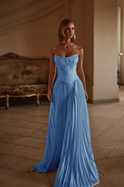 Exquisite White Satin Strapless Sleeveless Long Pleated Prom Dress with Applique