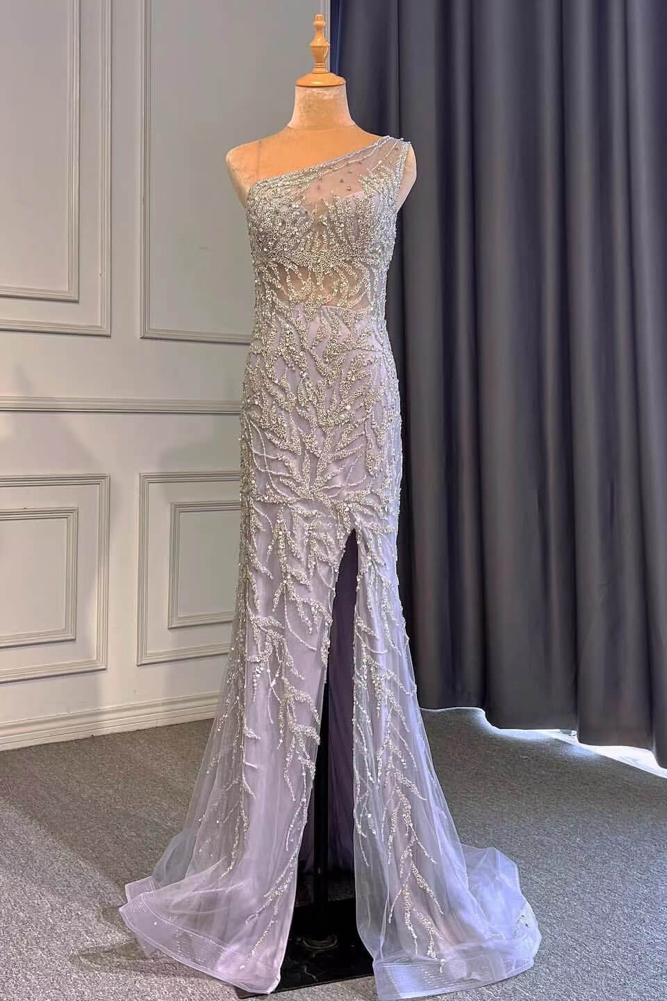 Light Purple Mermaid Beads One Shoulder Prom Dress With Long Ruffles Appliques Front Split