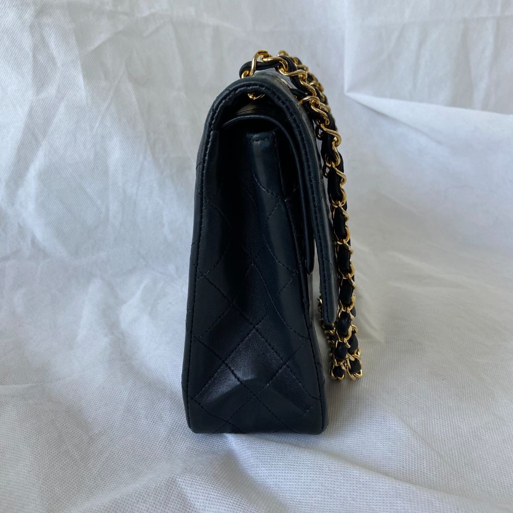 Chanel Black Lambskin Vintage Flapbag