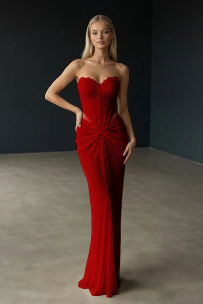 Gorgeous Sleeveless Sweetheart Fitted Evening Dress With Beading