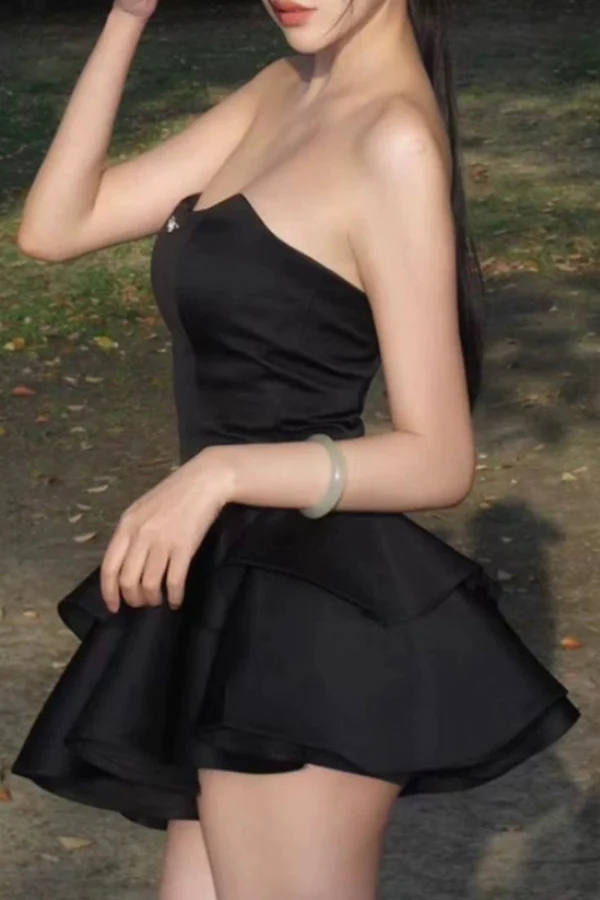 Black Strapless A-Line Satin Ruffles Homecoming Dresses Short Party Dresses, D1133