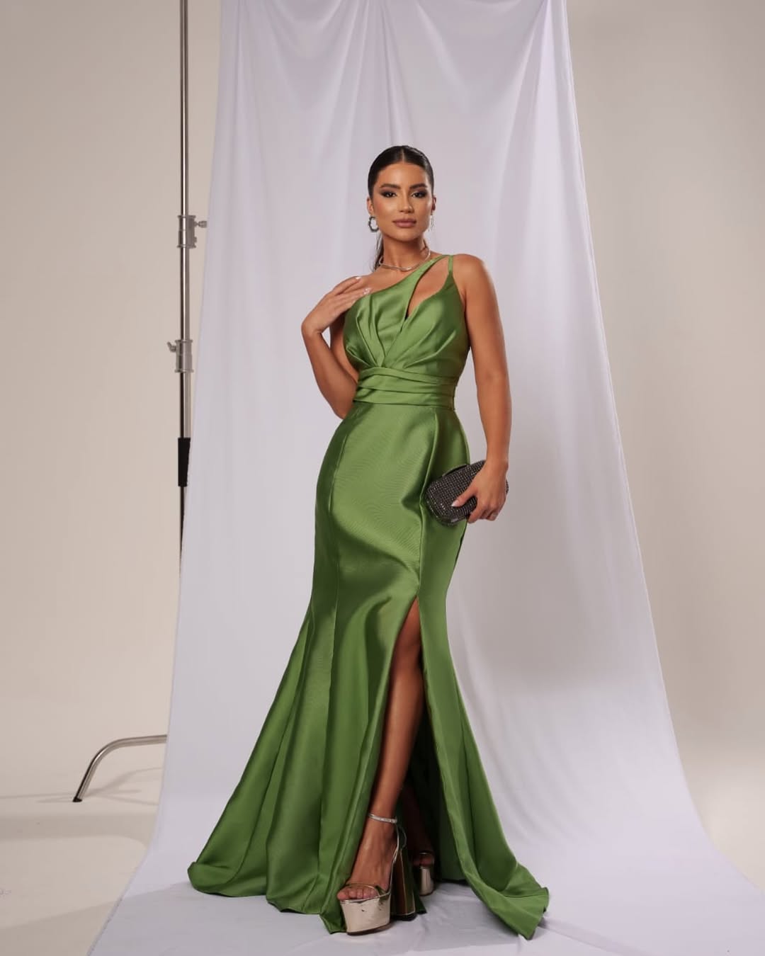 Purple Sleeveless Halter Straps Mermaid Long Prom Dress