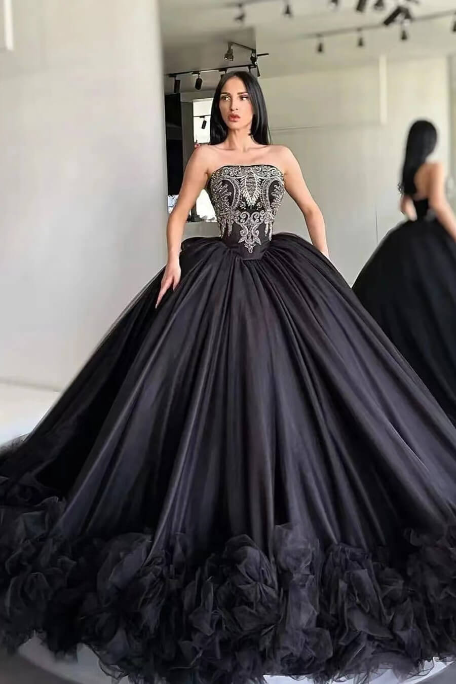 Gorgeous Strapless Mermaid Prom Dress Sleeveless With Appliques Black