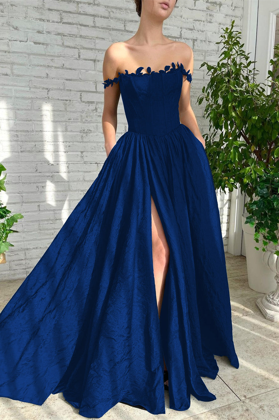 Black A Line Off-The-Shoulder Evening Dress Sleeveless Lace Side Split