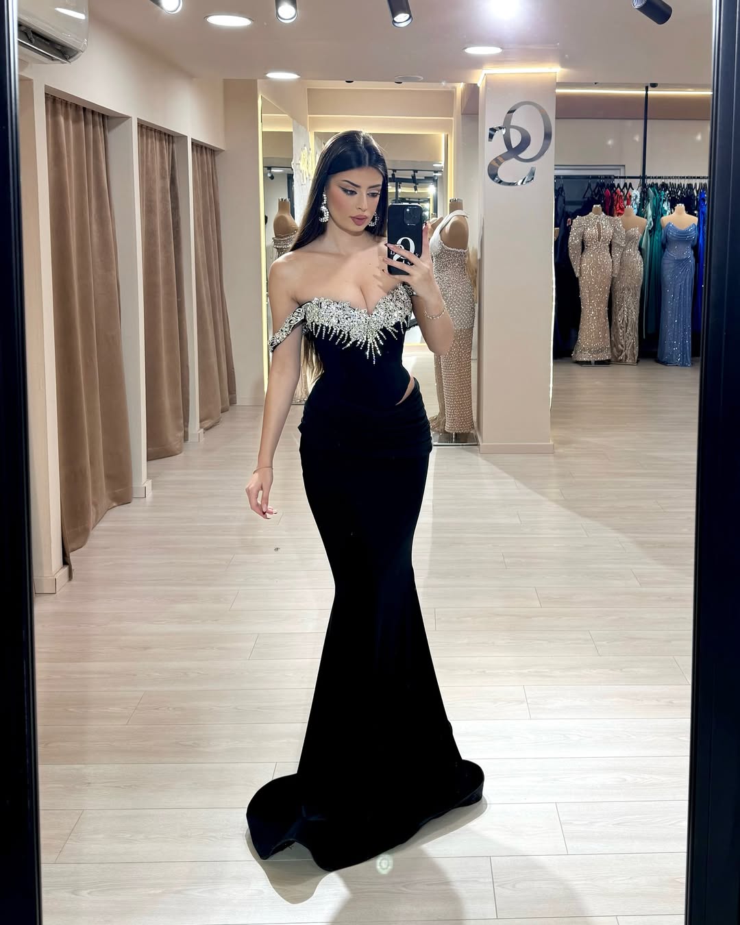 Black Sleeveless Strapless Off-Shoulders Mermaid Prom Dress With Beads