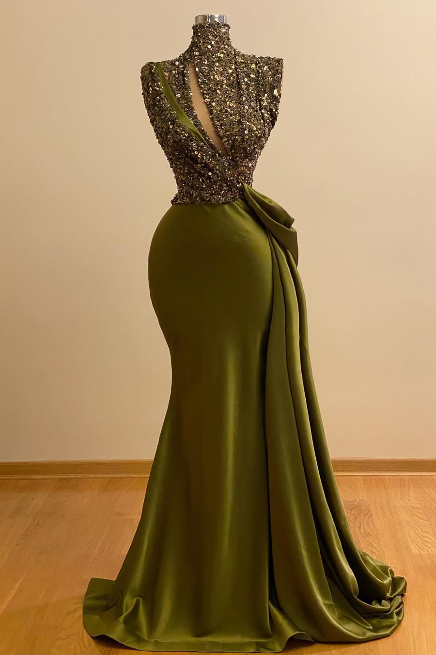 Fascinating Sleeveless High Neck Sequins Mermaid Prom Dress