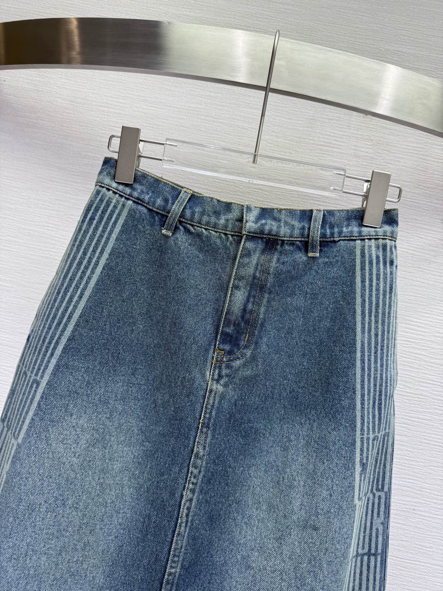 CD 25SS Laser Printed Stripe Pattern Denim Skirt Blue Cotton 306525