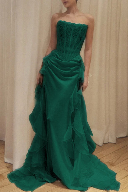 Elegant Ivory Strapless Evening Dress Sleeveless Lace with Train
