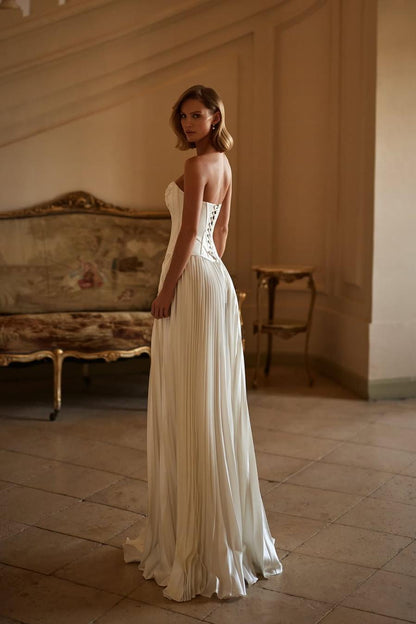 Exquisite White Satin Strapless Sleeveless Long Pleated Prom Dress with Applique