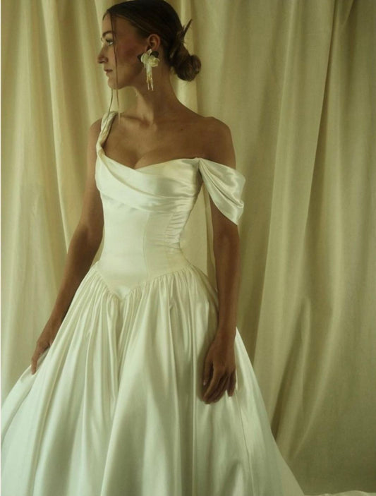 Classic Simple A Line Straps Satin Prom Dress Wedding Dress SH4418