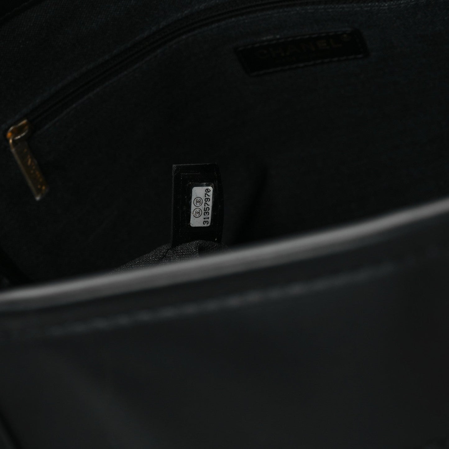 Calfskin Medium Deauville Tote Black
