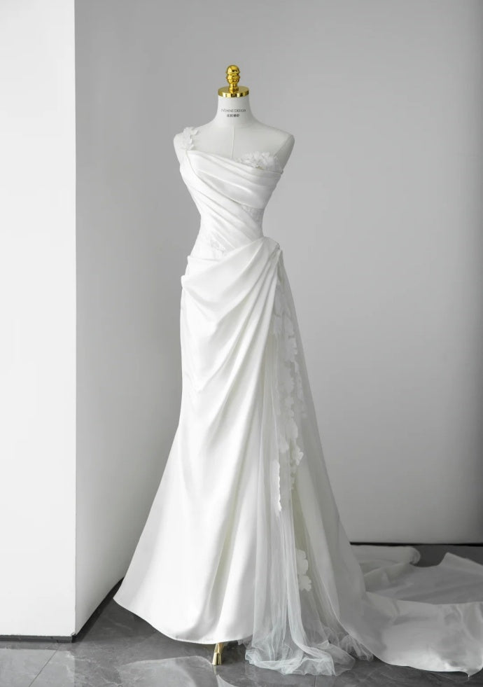 Elegant White Wedding Dress Tulle Satin Sheath Bridal Gowns Sleeveless Birdal Dress DP05202