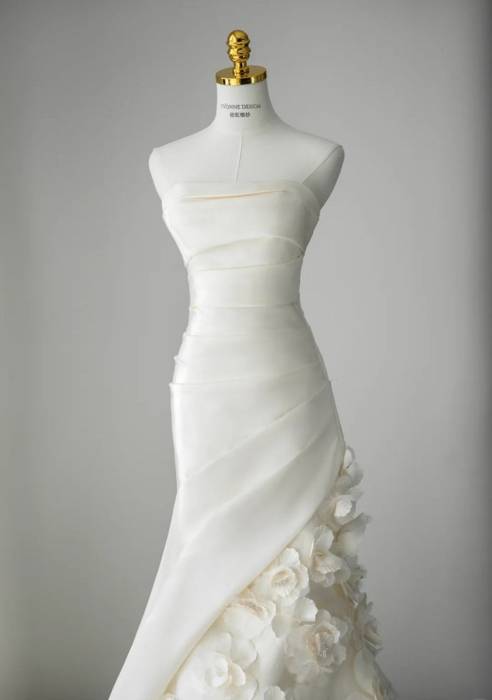 Simple White Wedding Dress Satin Appliques Sheath Bridal Gowns Seeveless Birdal Dress DP05205