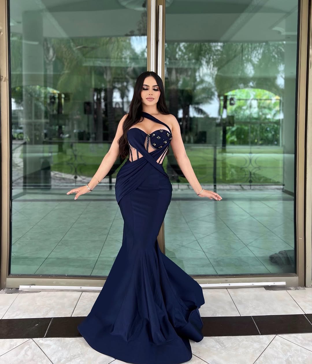 Sleeveless Halter Strap Sweetheart Beads Mermaid Prom Dress