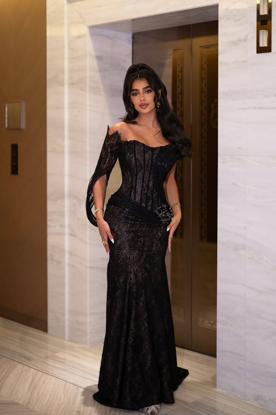 Black Long Sleeves Strapless Mermaid Prom Dress With Embroidery