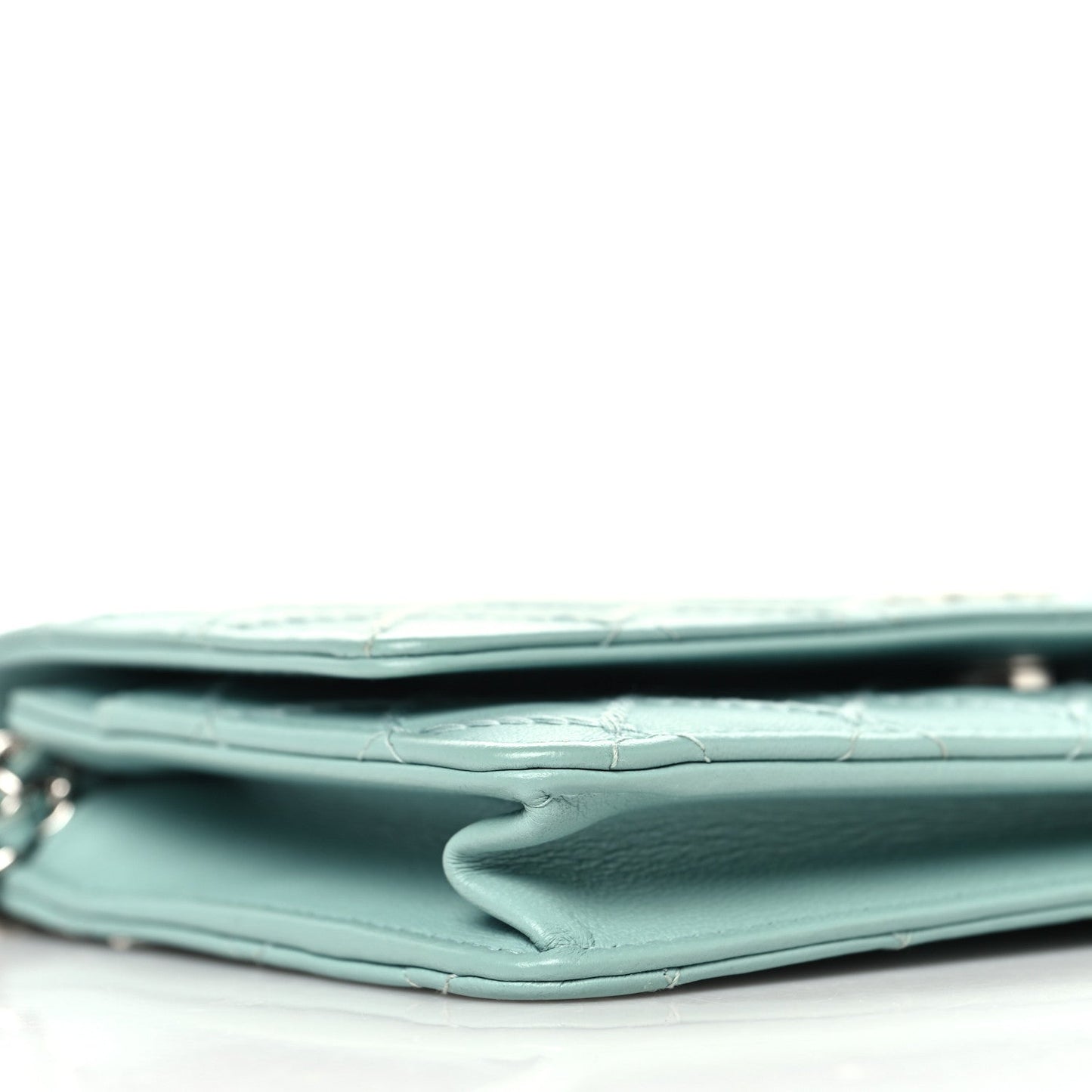 Calfskin Whipstitch Wallet On Chain WOC Green