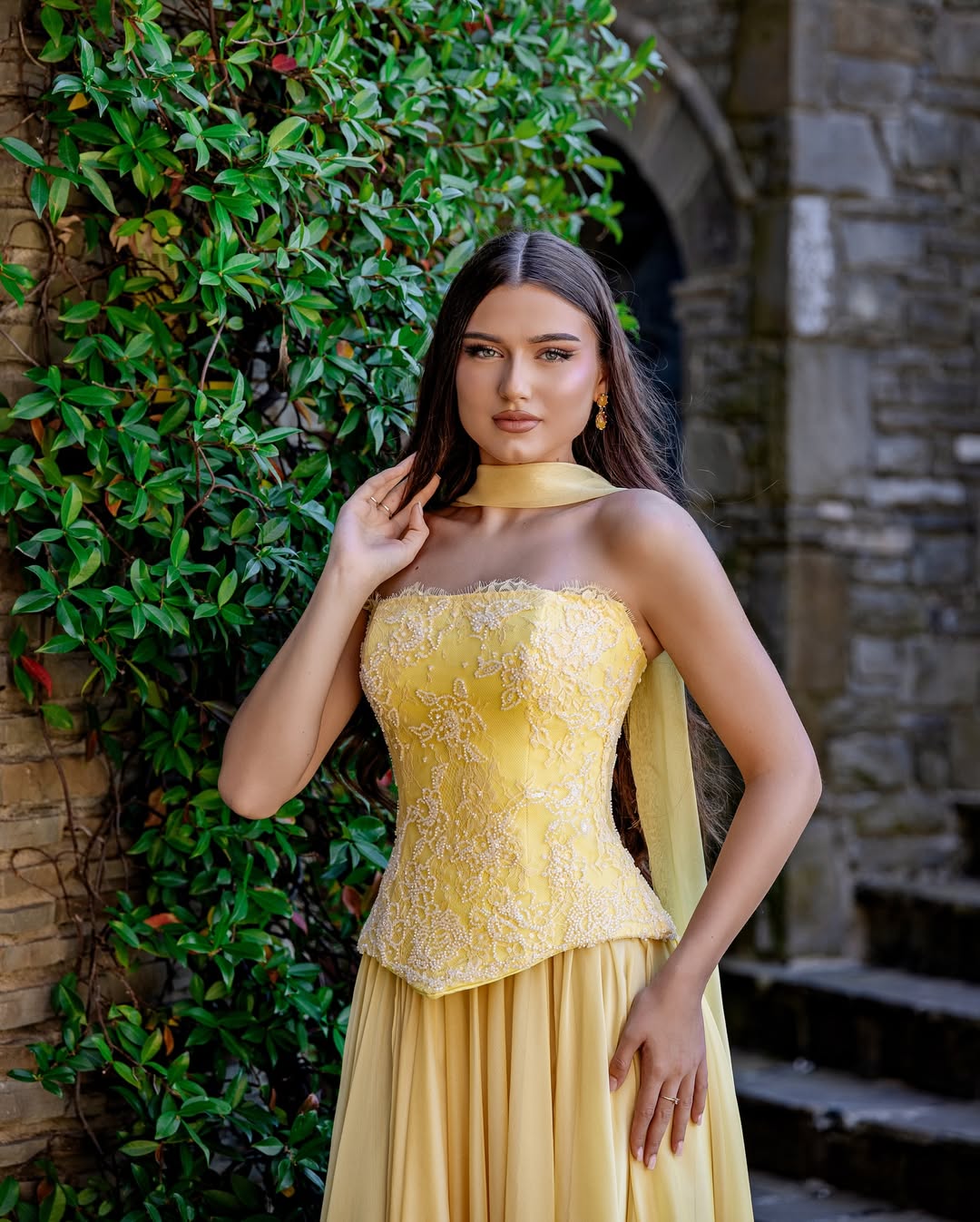 Elegant Sleeveless Square Strapless Prom Dress With Embroidery
