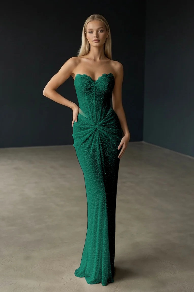Gorgeous Sleeveless Sweetheart Fitted Evening Dress With Beading