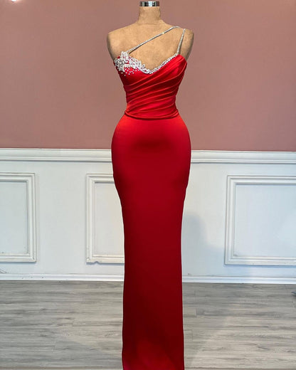 Red Sleeveless Halter Straps V-Neck Mermaid Prom Dress
