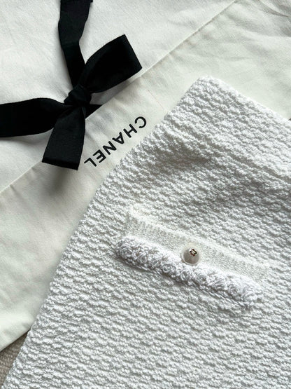 Chanel 25P Mini Skirt White Tweed 237298