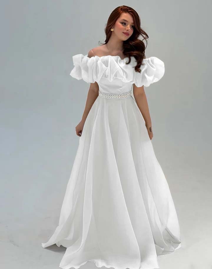 Fashionable Off-The-Shoulder Rhinestone A-Line Tulle Evening Dress