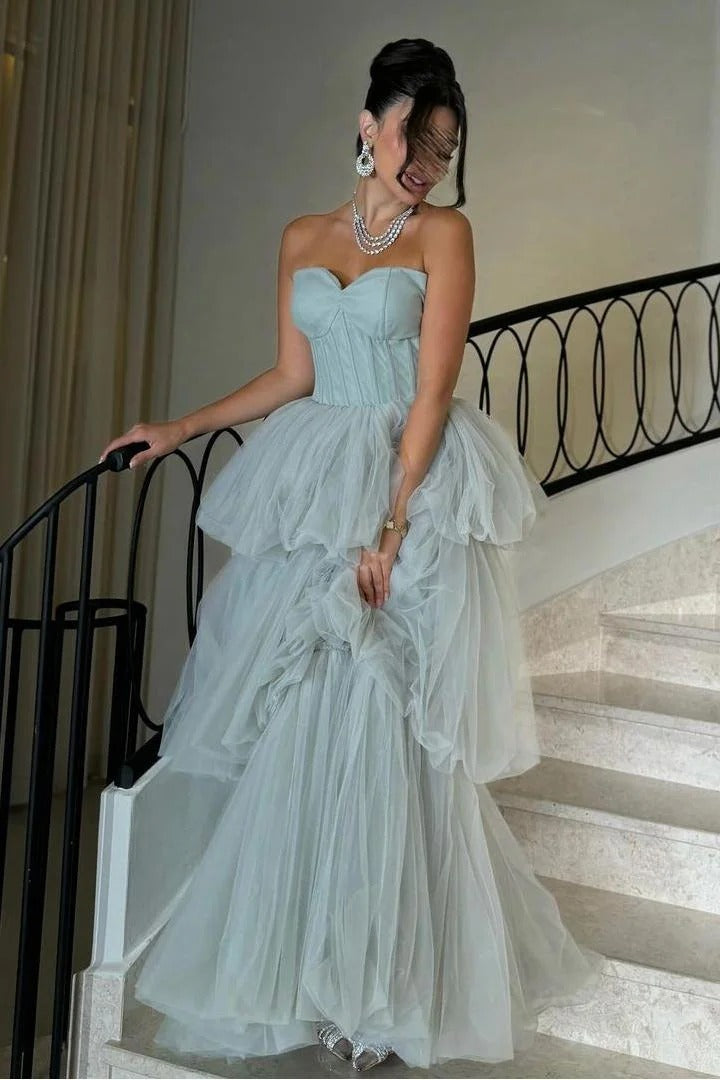 Sleeveless Sweetheart Strapless A Line Long Prom Dress With Tulle