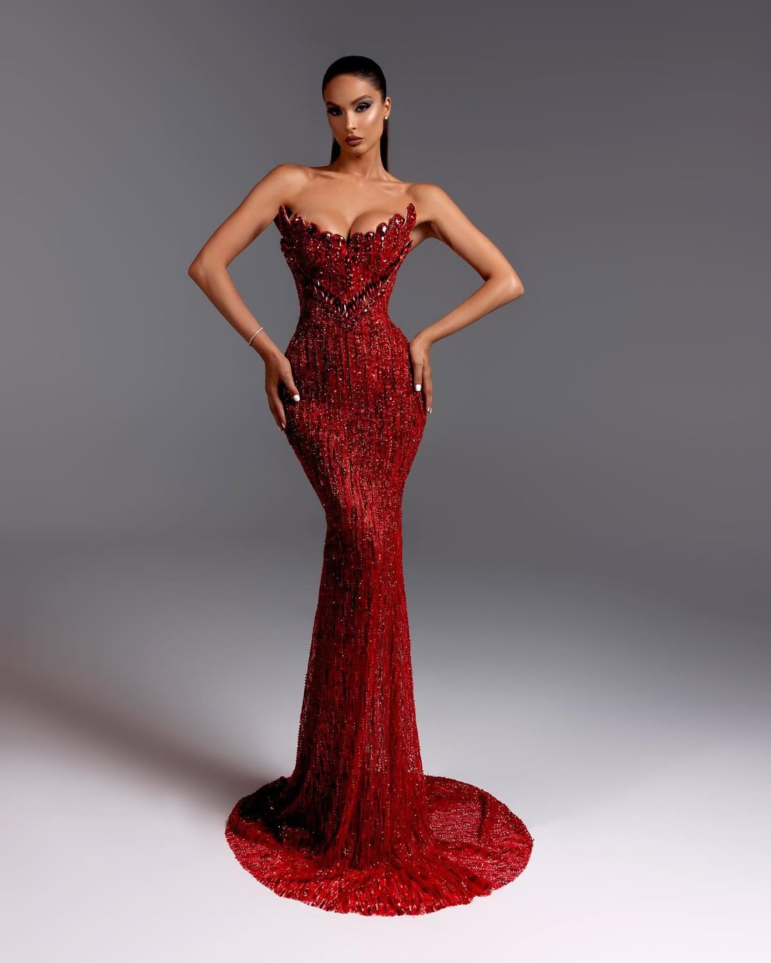 Sleeveless Strapless V-Neck Beads Mermaid Prom Dress
