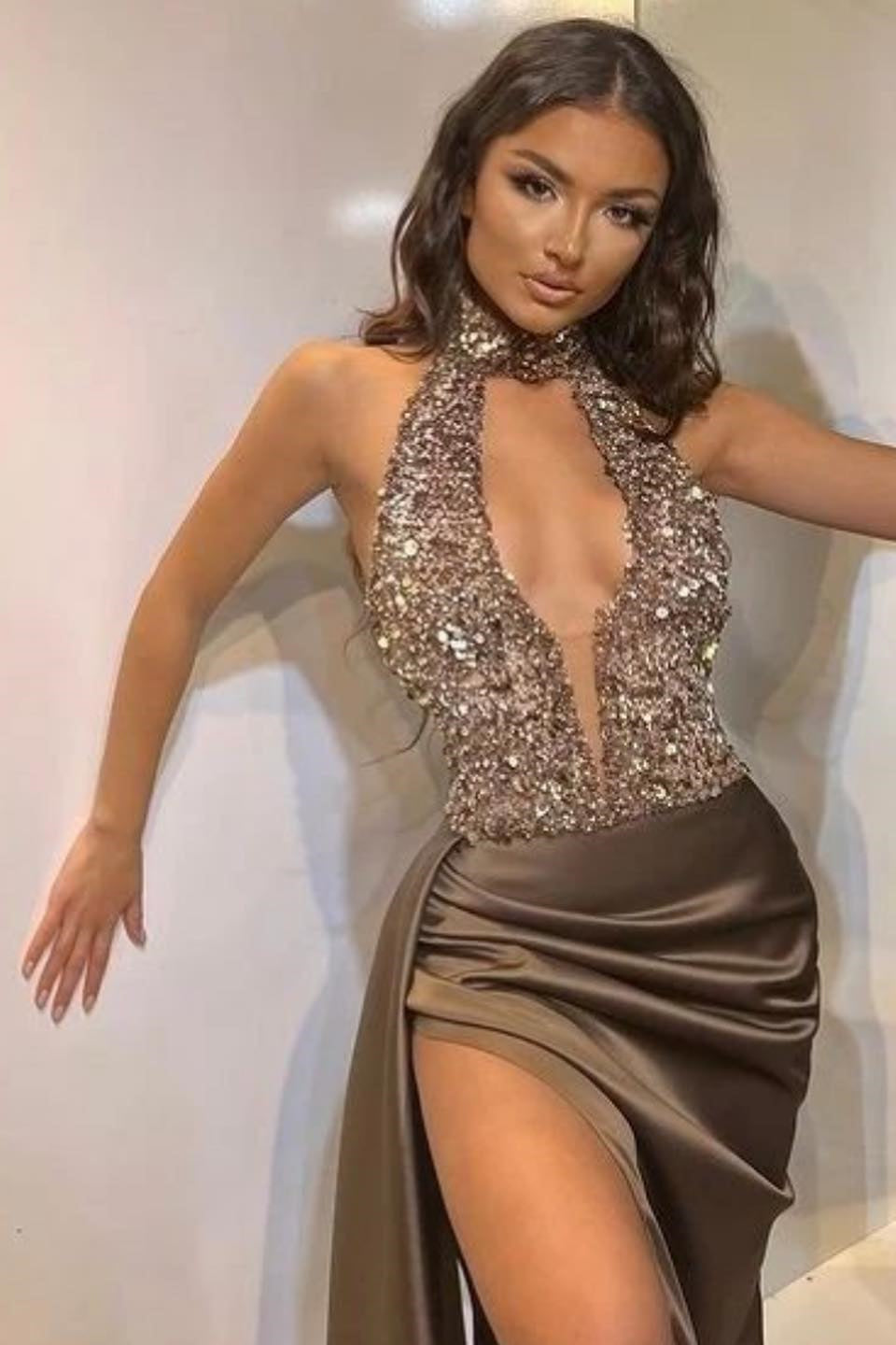 V Neck Mermaid Sequins Prom Dress Sleeveless Online