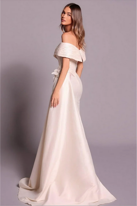 V-Neck Strapless Sleeveless Long Sheath Evening Dress With Appliques