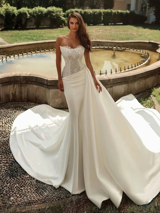 White Sleeveless Strapless Square Appliques Long Prom Dress