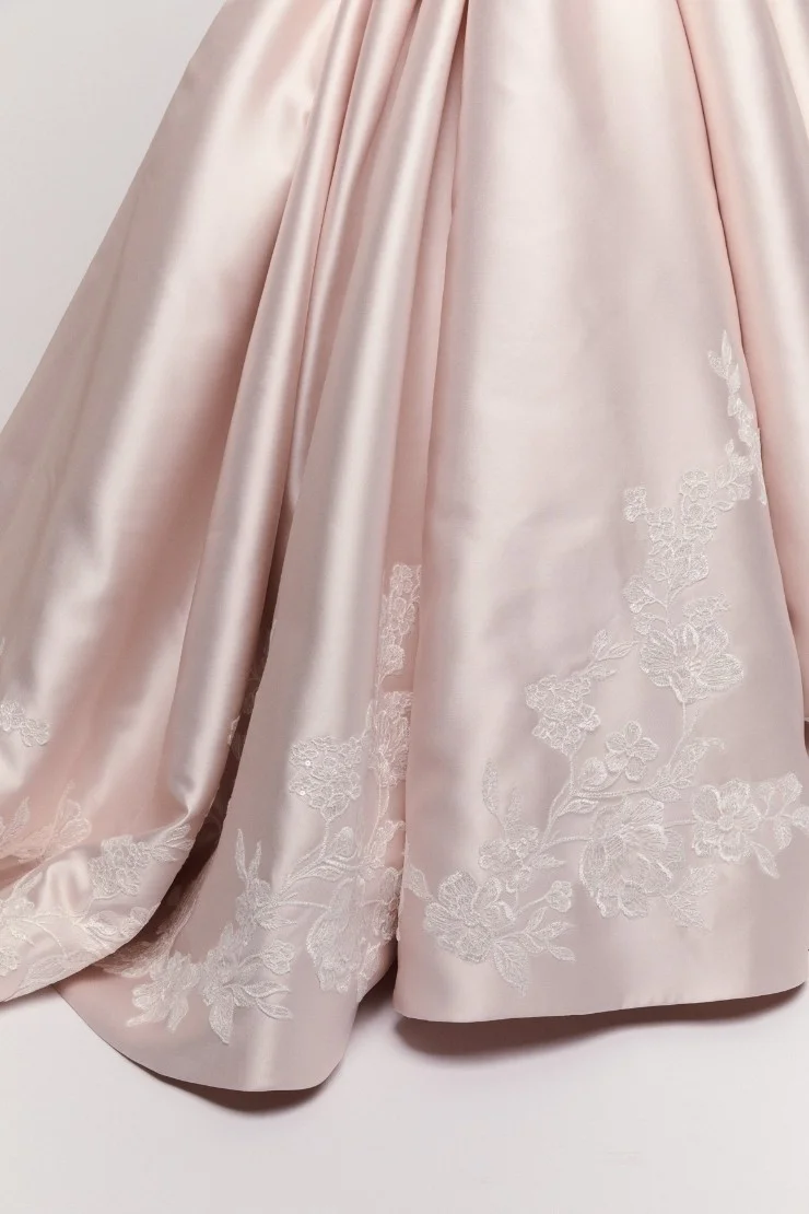 Charming Sleeveless Pink Strapless Satin Evening Dress With Applique