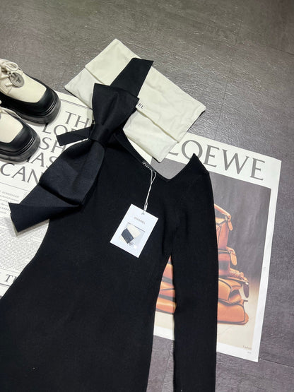 CC 25K Bow Series Off-Shoulder Dress Black Wool