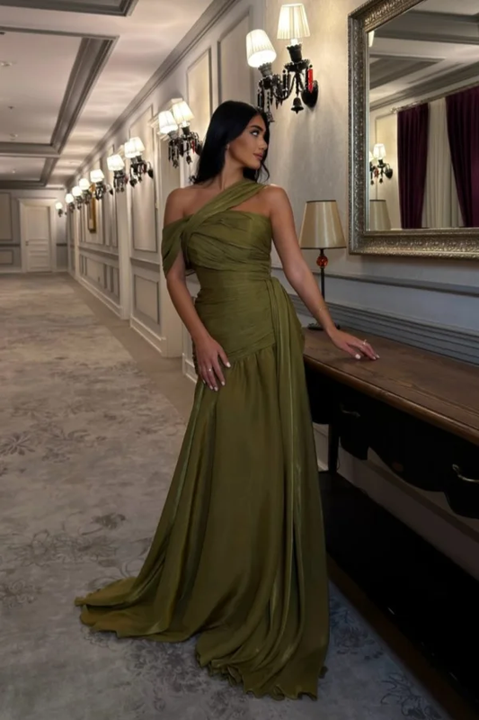 Sleeveless Square One Shoulder Prom Dress With Pleated