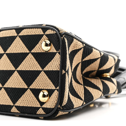 Jacquard Saffiano Triangolo Symbole Embroidered Mini Galleria Double Zip Tote Black Corda