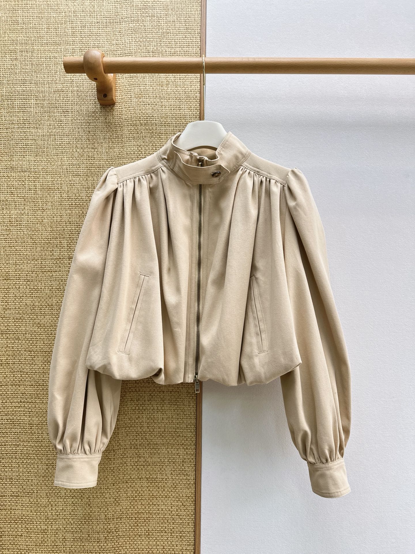 Chloe Cropped Jacket in Beige Cotton