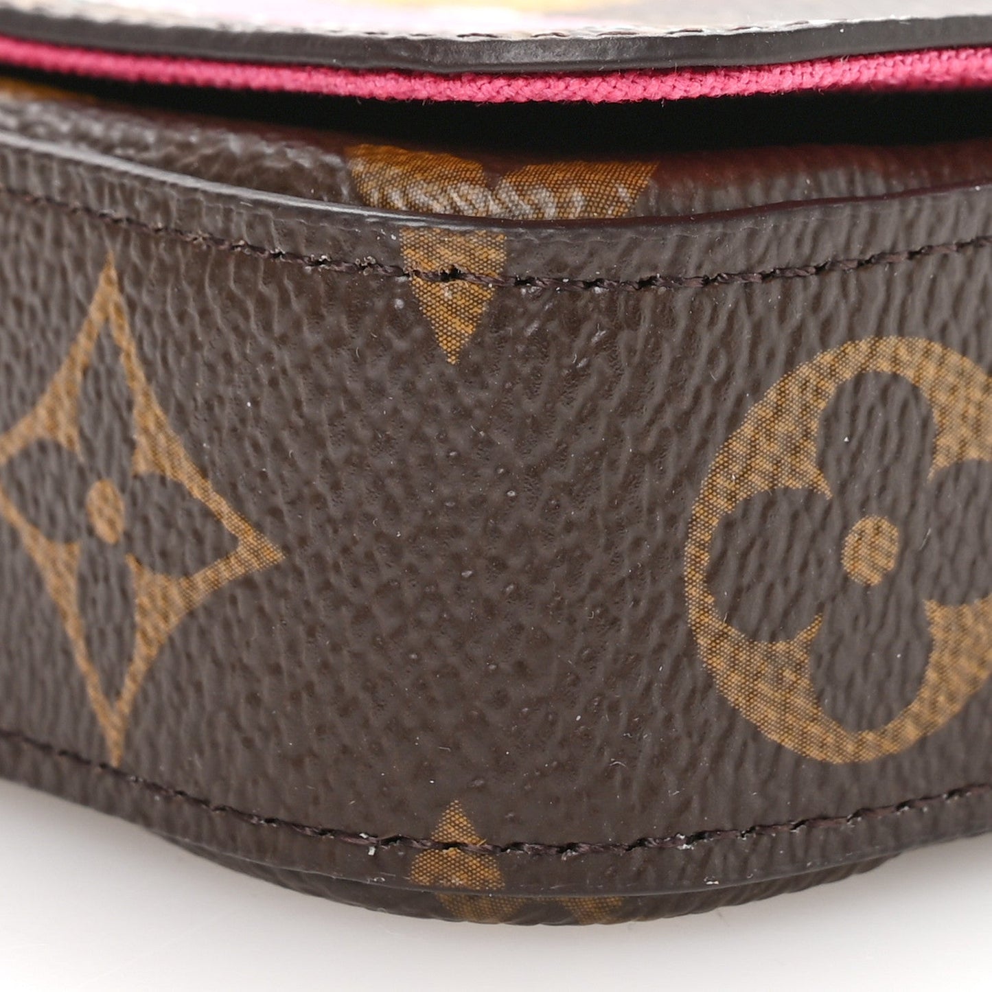 Monogram 2021 Christmas Animation Hollywood Pochette Felicie Chain Wallet Fuchsia