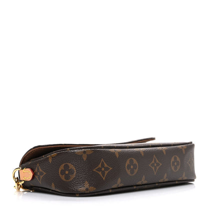 Monogram Ivy Wallet On Chain