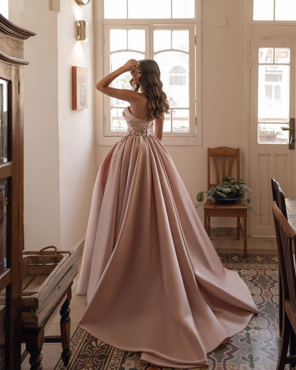 Sleeveless Sweetheart A-Line Pleated Prom Dress With Beads