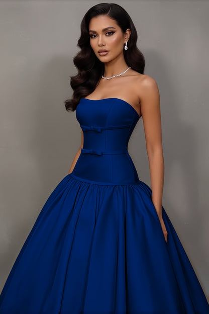 Stunning Sleeveless Strapless A Line Prom Dress With Bowknot