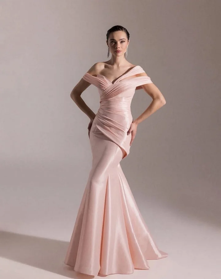 Classic Blushing Pink Off-The-Shoulder Mermaid Pleated Evening Dress