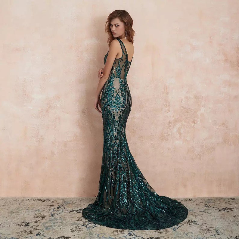 Dark Green V-Neck Sleeveless Evening Dress Mermaid with Sequins